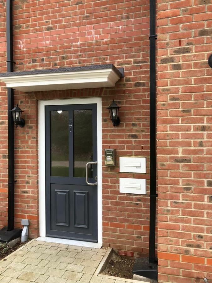 7-11 Kings Park Villa Bicester Exterior foto